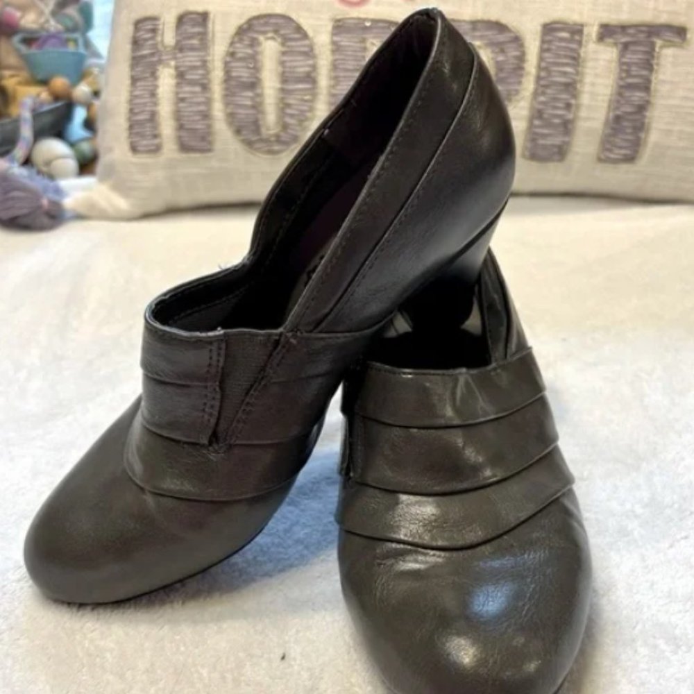 Life stride active wear gamut slip on size 9-9 1/2